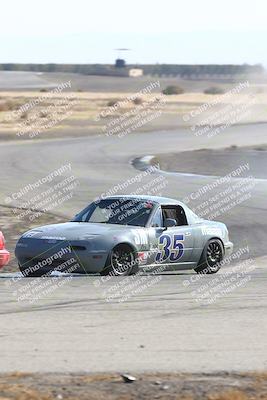 media/Nov-17-2024-CalClub SCCA (Sun) [[5252d9c58e]]/Group 4/Race (Off Ramp)/